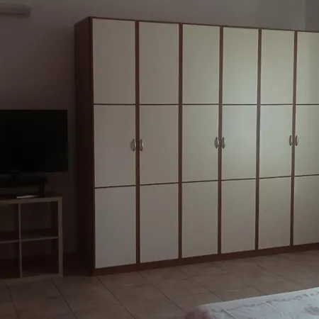 La Casa Di Carlo Holiday home *